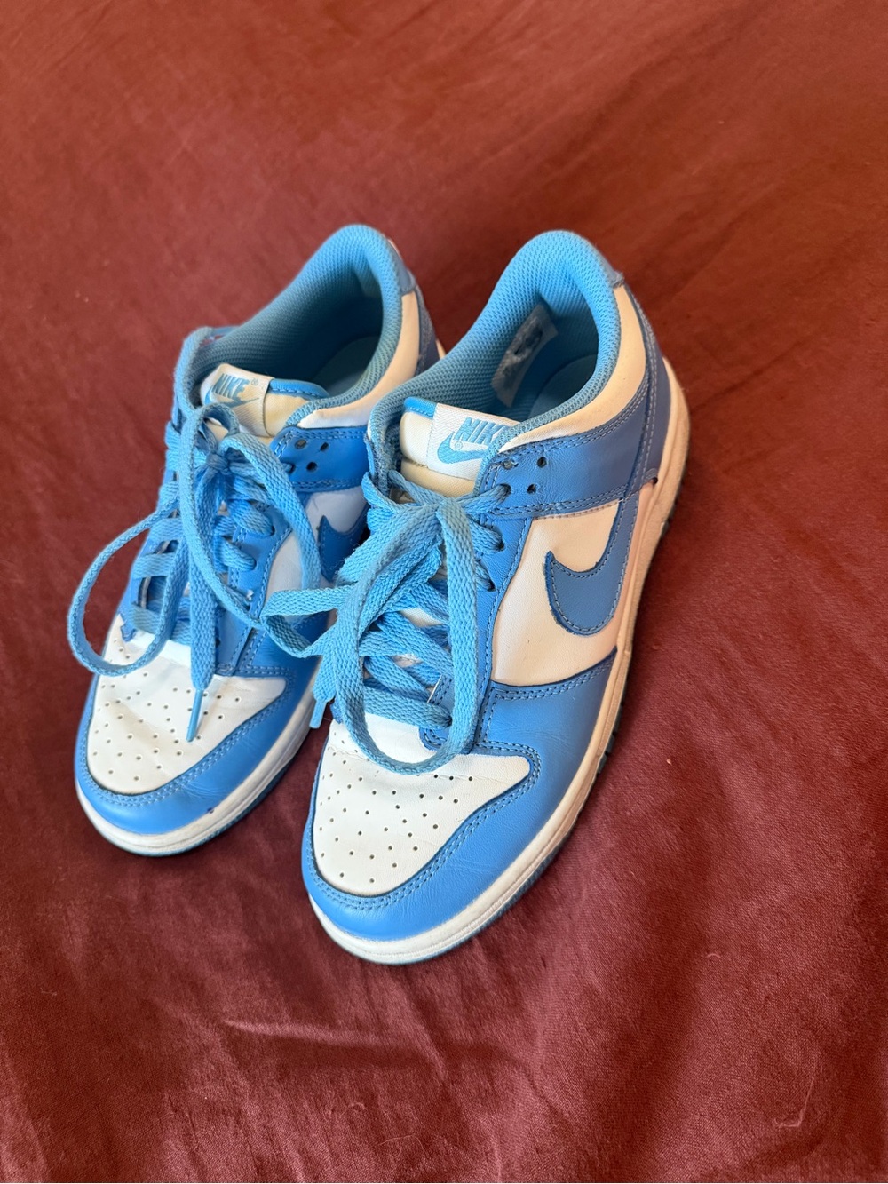 Nike dunk low unc blue